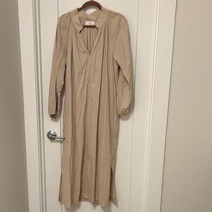 XiRENA Beige Long Sleeve Dress
